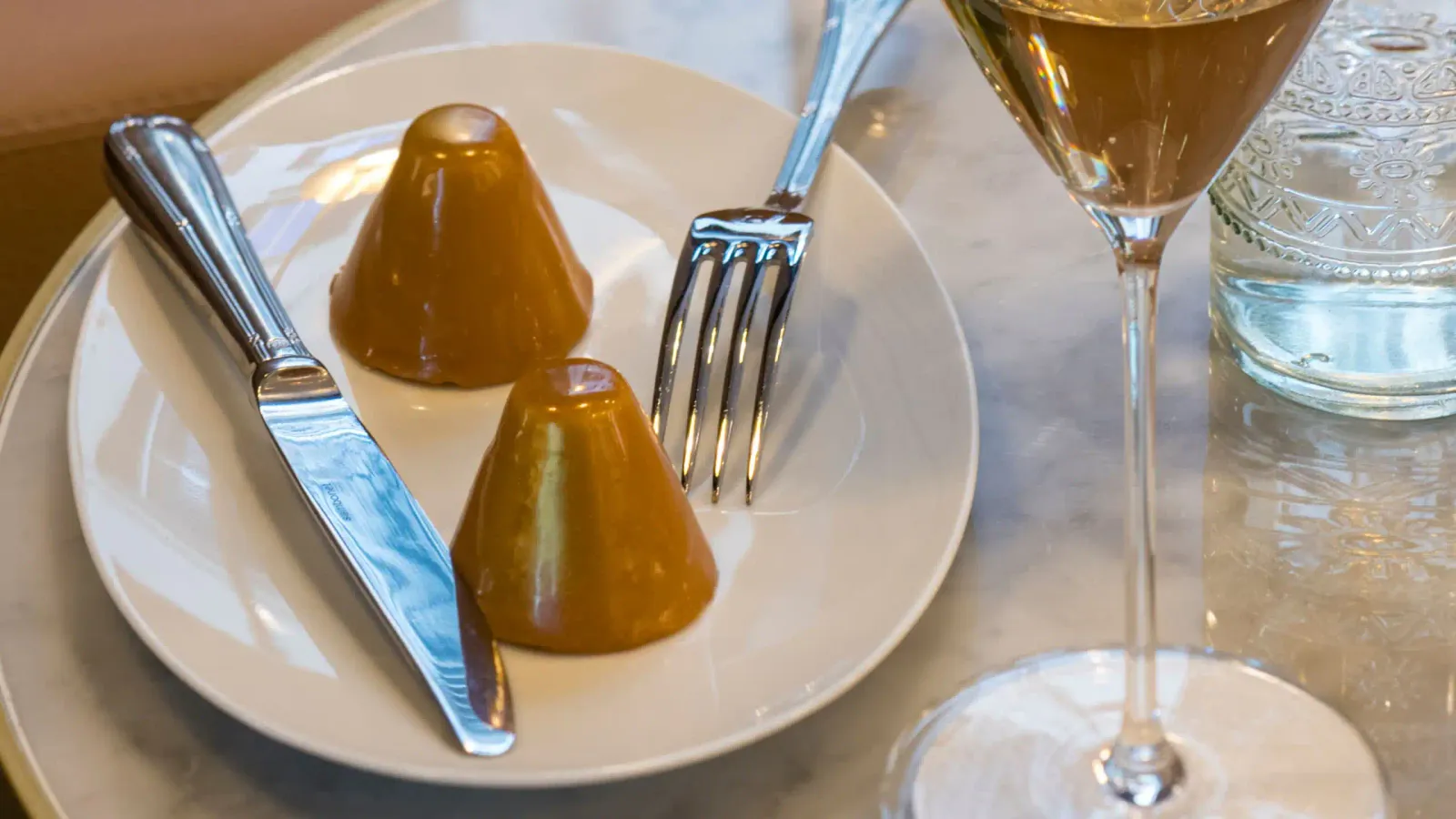 Il Tornabuoni: Amenities & Dining
