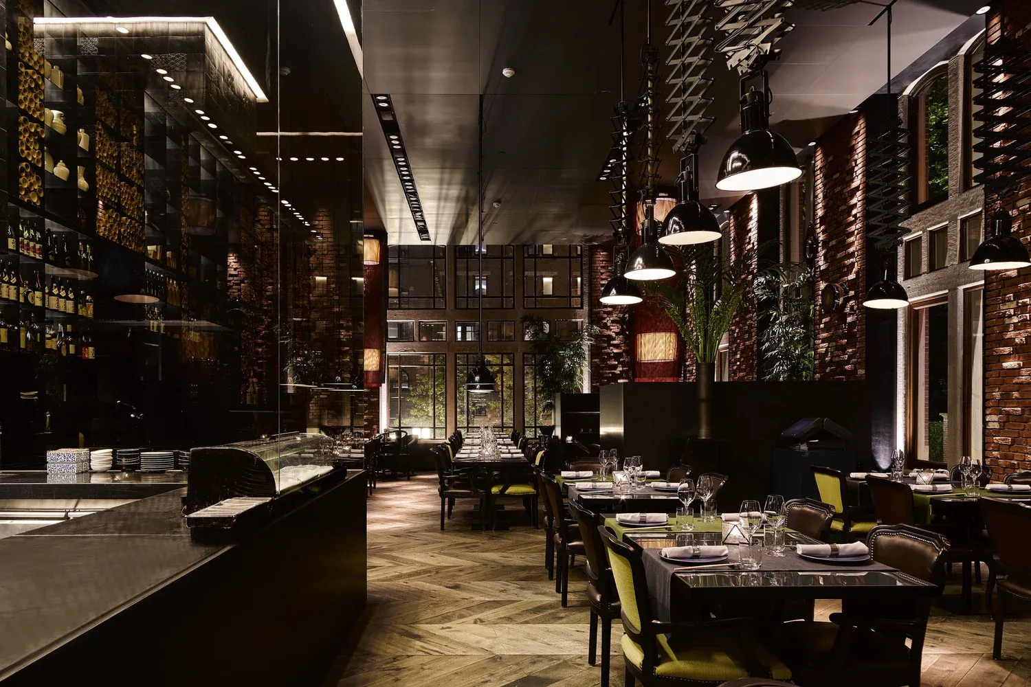 Conservatorium Hotel: Amenities & Dining