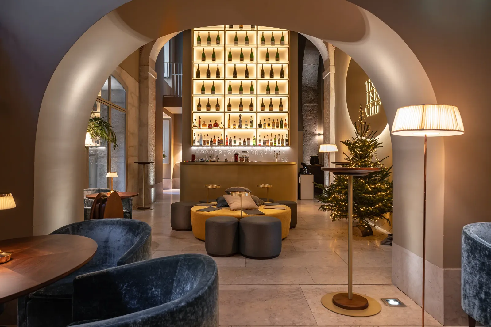 Verride Palácio de Santa Catarina: Amenities & Dining