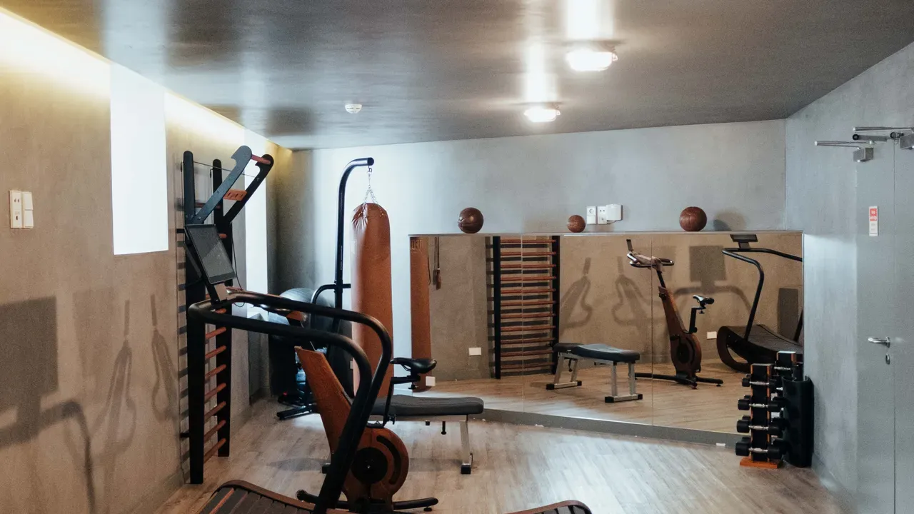 Memmo Alfama: Amenities & Dining