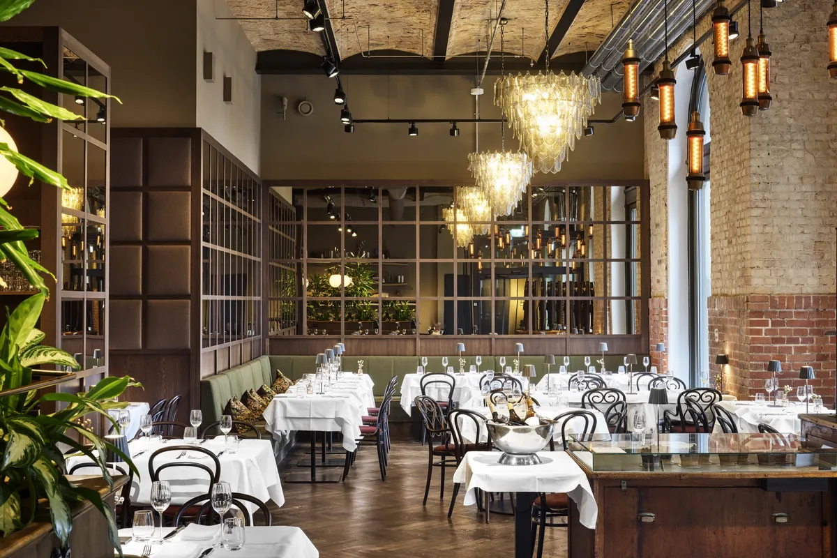 Hotel Telegraphenamt: From Sushi to Bavarian Brews