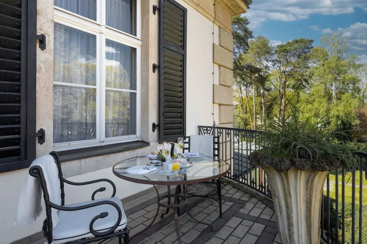 Schlosshotel Berlin: Rooms & Suites
