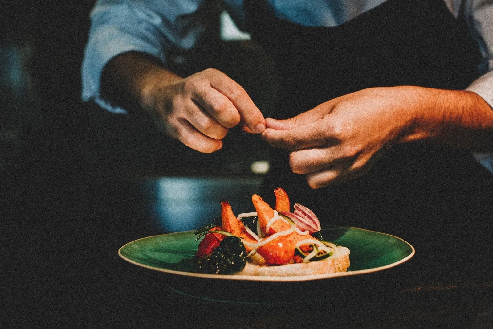 The Lumiares Hotel & Spa: Amenities & Dining