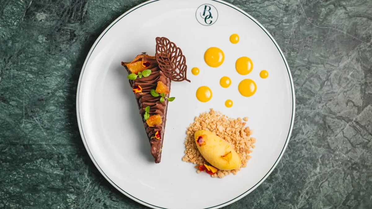 Valverde Lisboa Hotel & Garden: Bougain Restaurant & Garden Bar