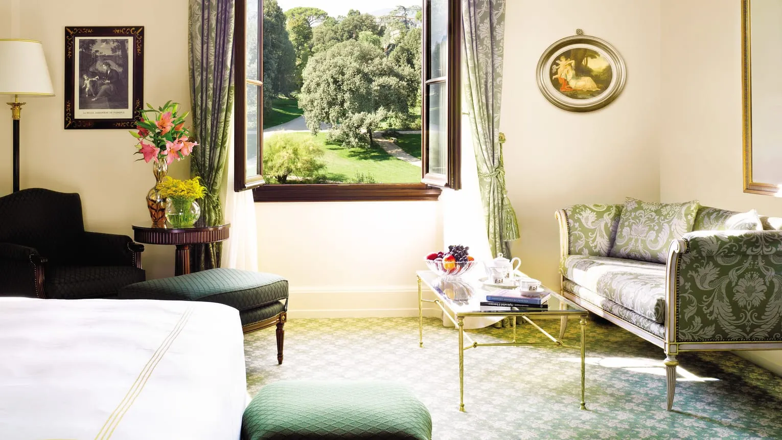 Four Seasons Hotel Firenze: Rooms & Suites