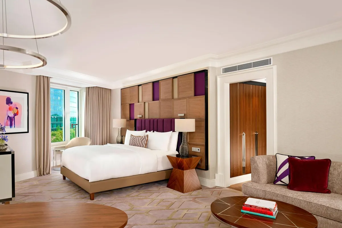 The Ritz-Carlton Berlin: Rooms & Suites
