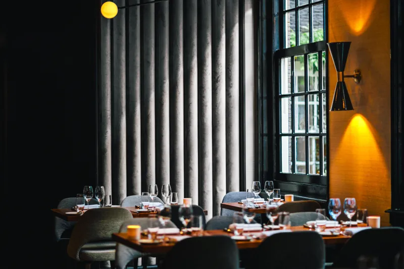 The Dylan: Amenities & Dining