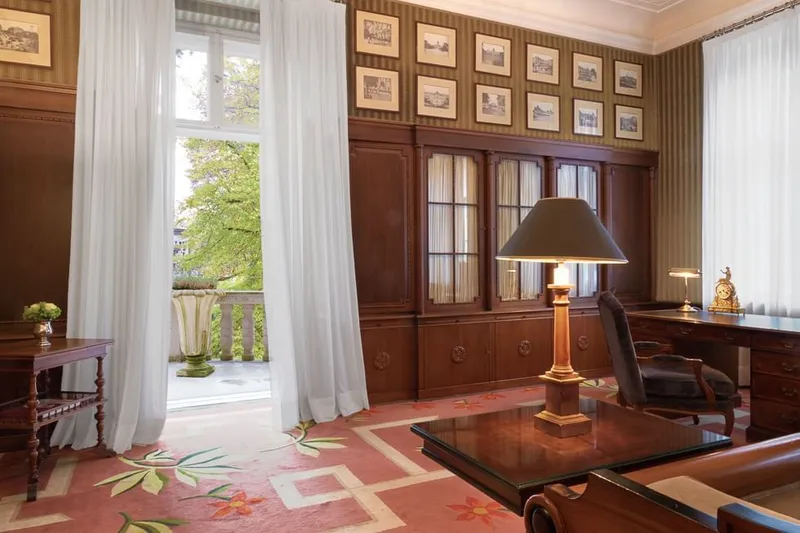 Schlosshotel Berlin: Rooms & Suites