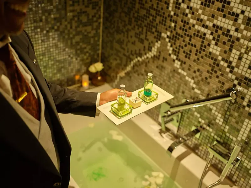 Sofitel Legend The Grand Amsterdam: Amenities & Dining