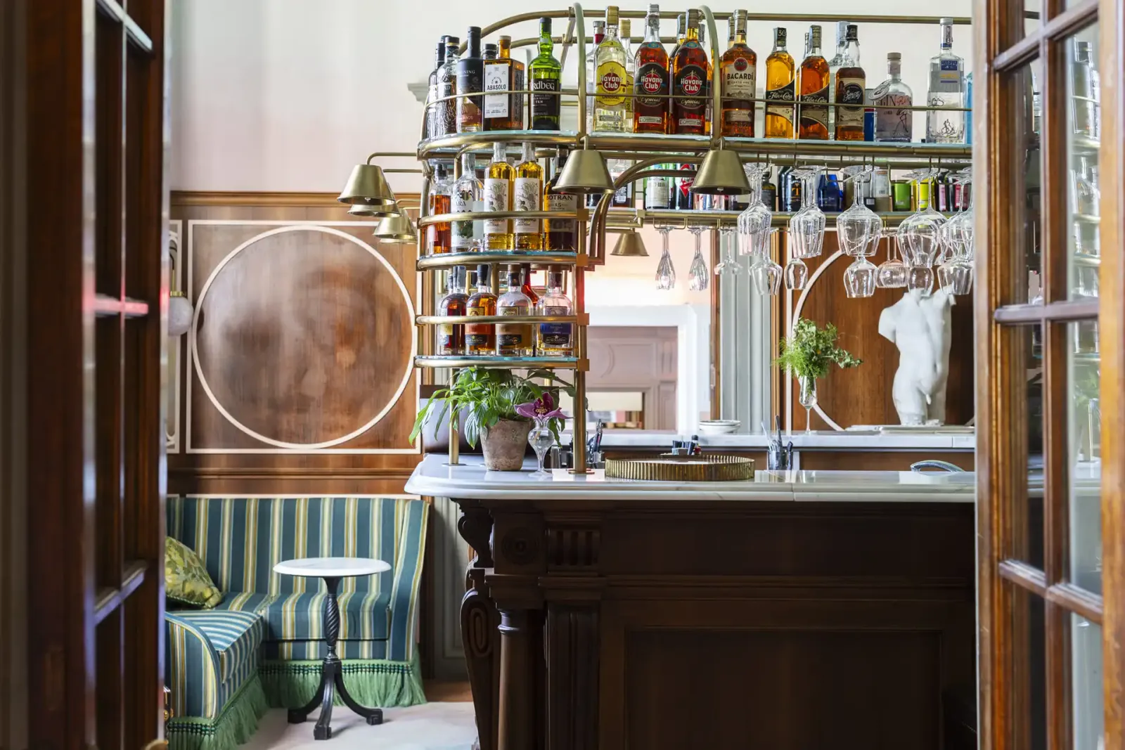 Il Salviatino: Amenities & Dining