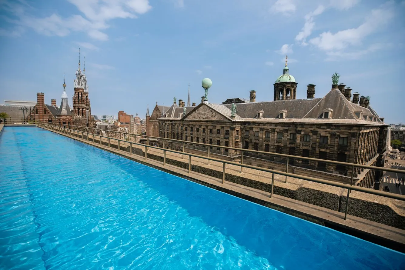W Amsterdam: Amenities & Dining