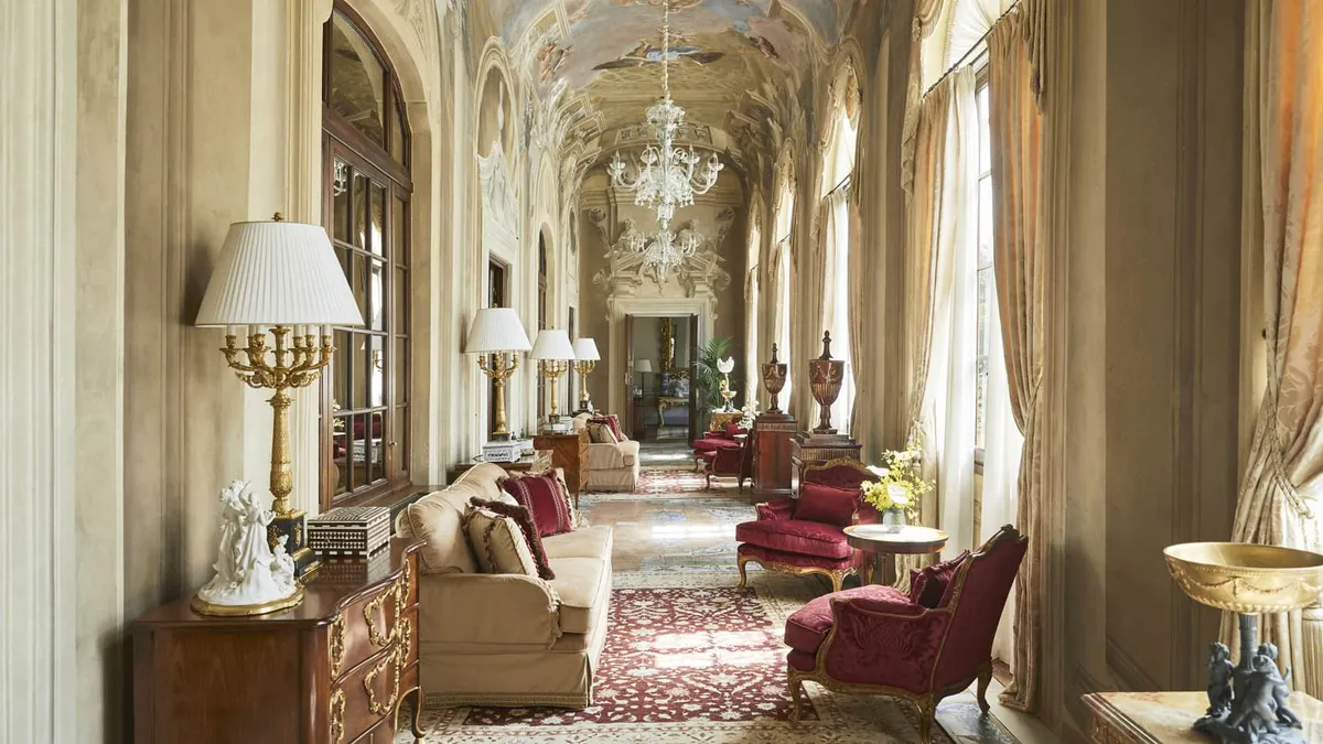 Four Seasons Hotel Firenze: Rooms & Suites