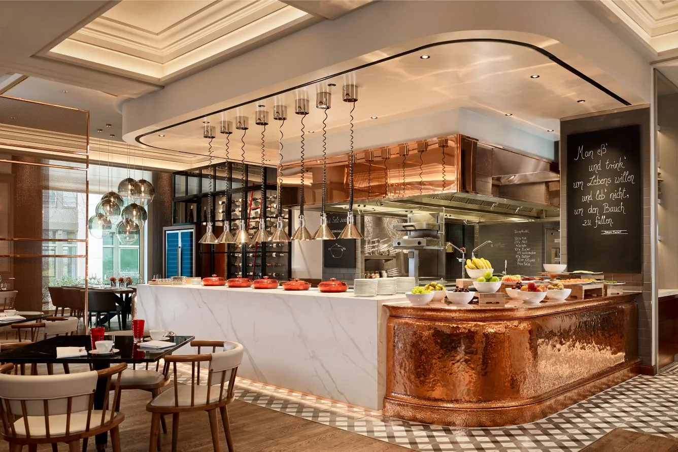 The Ritz-Carlton Berlin: amenities and dining