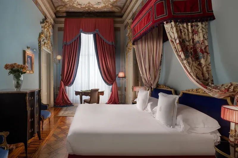 Villa Cora: Rooms & Suites