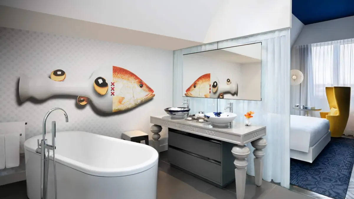 Andaz Amsterdam Prinsengracht: Design-Centric Experience