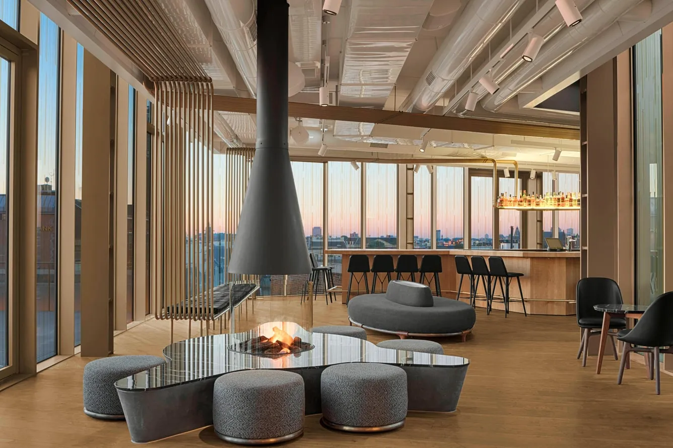 W Amsterdam: Amenities & Dining