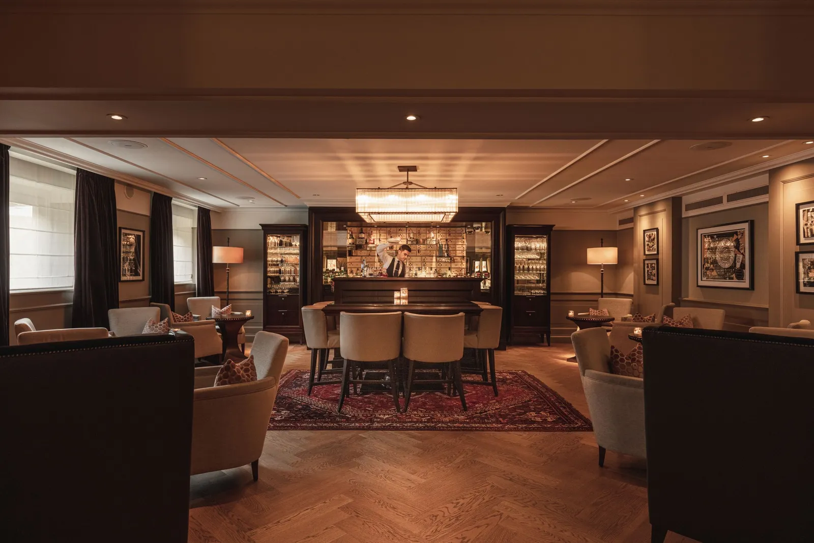 Waldorf Astoria Amsterdam: Amenities & Dining