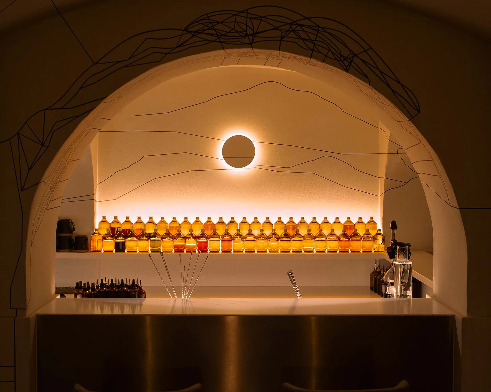 Wilmina Hotel: Amenities & Dining