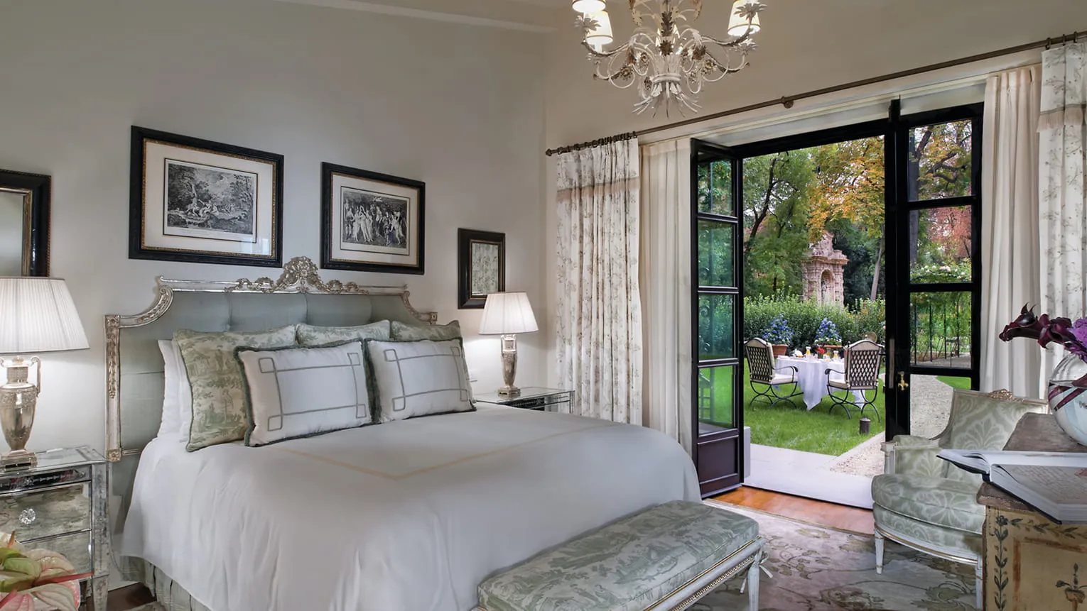 Four Seasons Hotel Firenze: Rooms & Suites