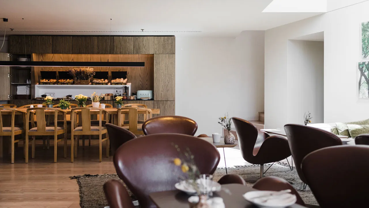 Memmo Alfama: Amenities & Dining