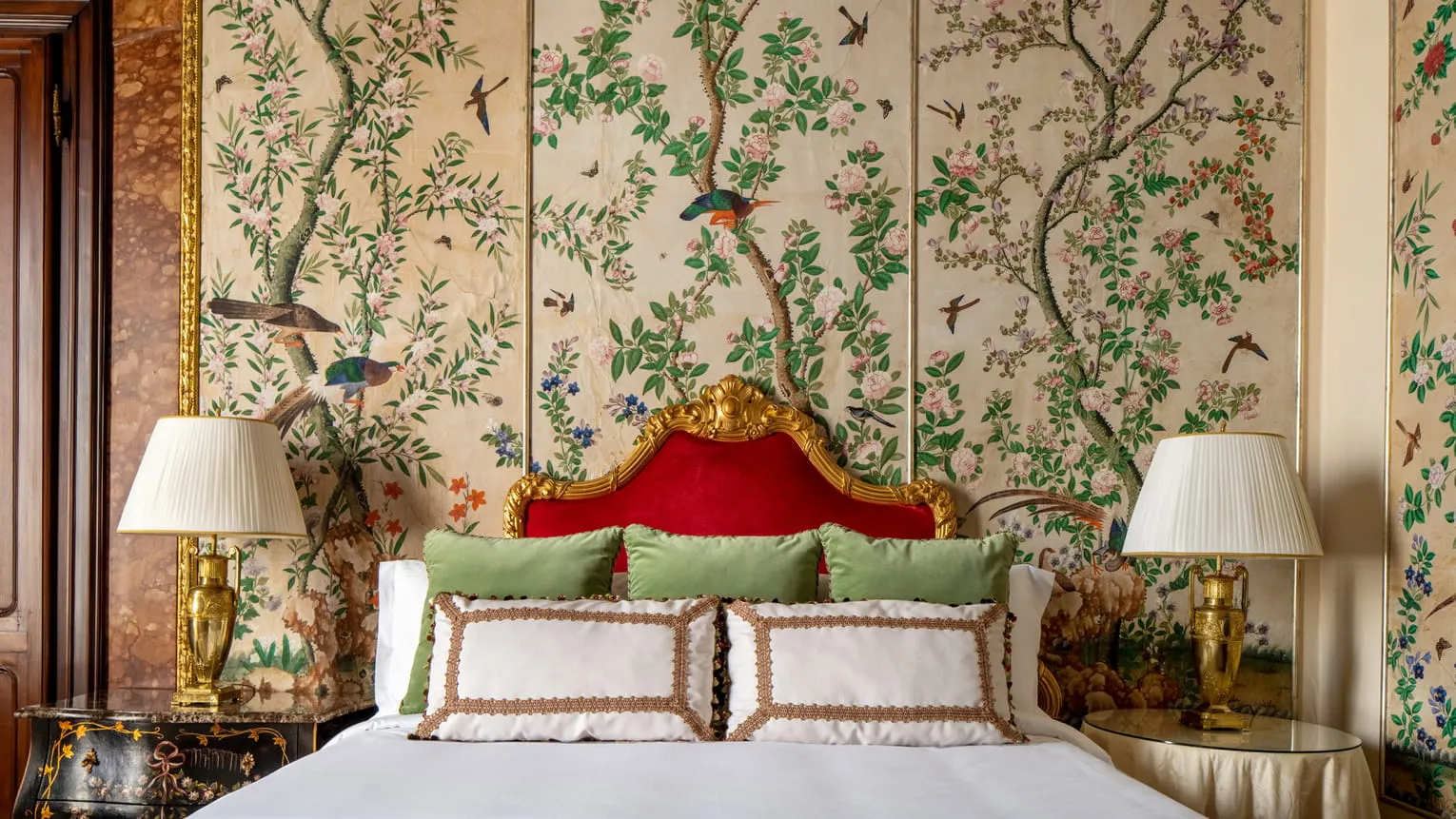 Four Seasons Hotel Firenze: Rooms & Suites