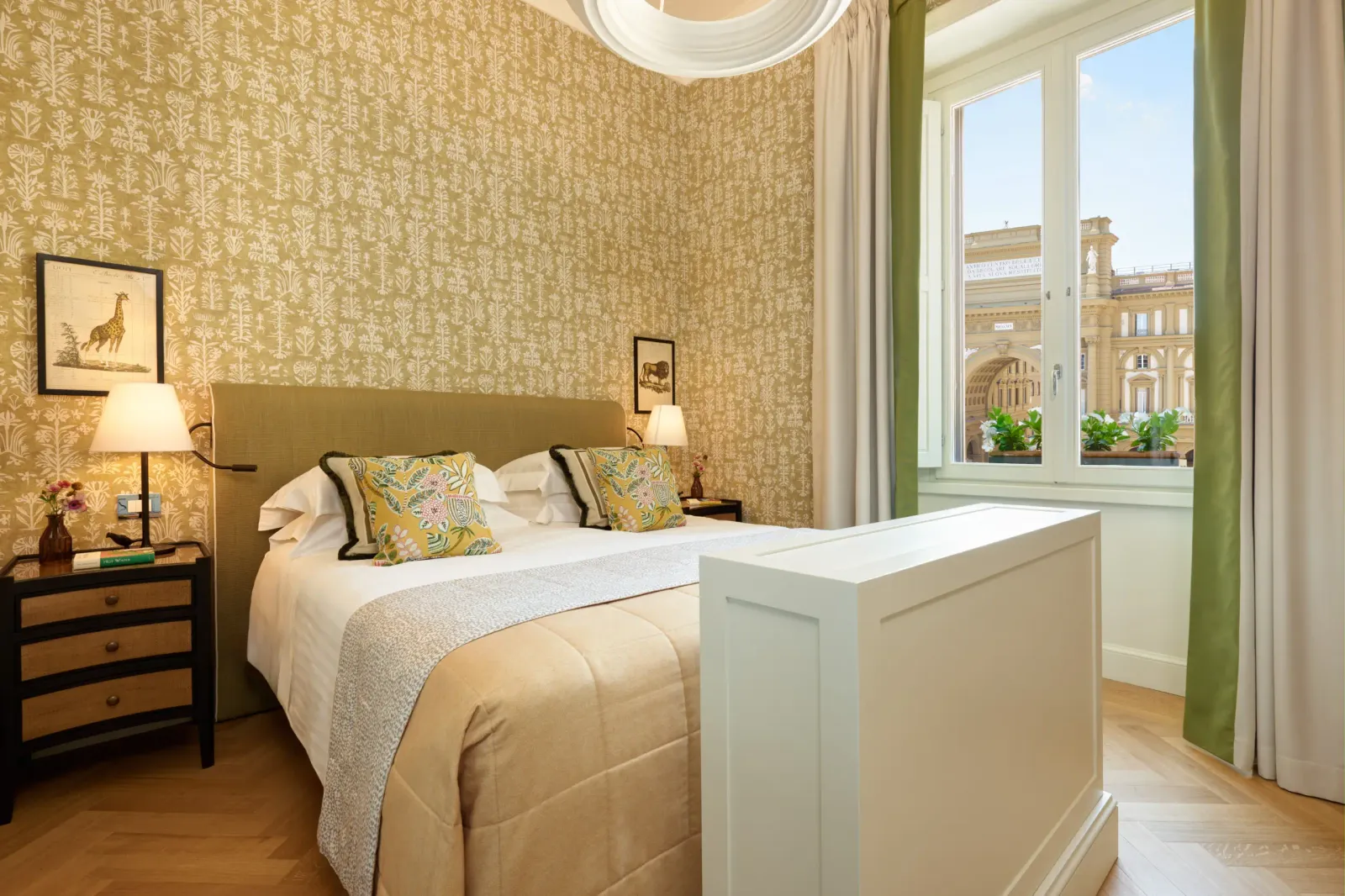 Hotel Savoy: Rooms & Suites