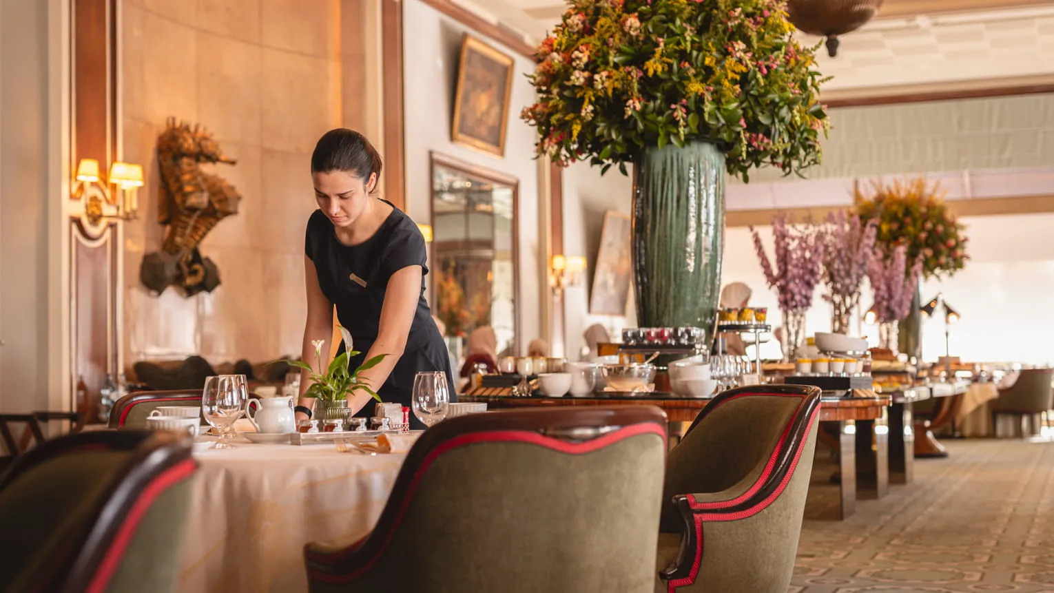 Four Seasons Hotel Ritz Lisbon: Amenities & Dining