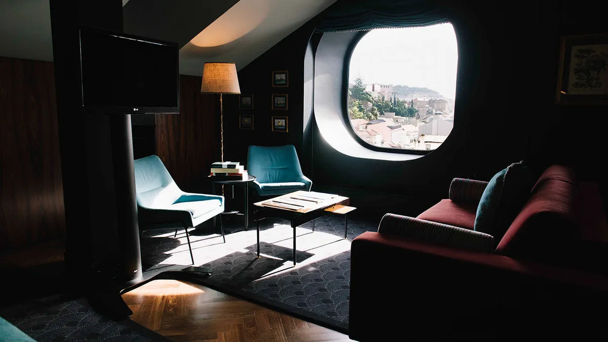 Valverde Lisboa Hotel & Garden: Rooms & Suites