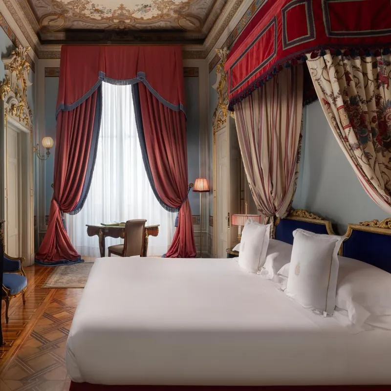 Villa Cora: Rooms & Suites