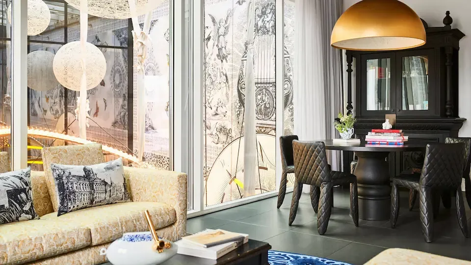 Andaz Amsterdam Prinsengracht: Design-Centric Experience