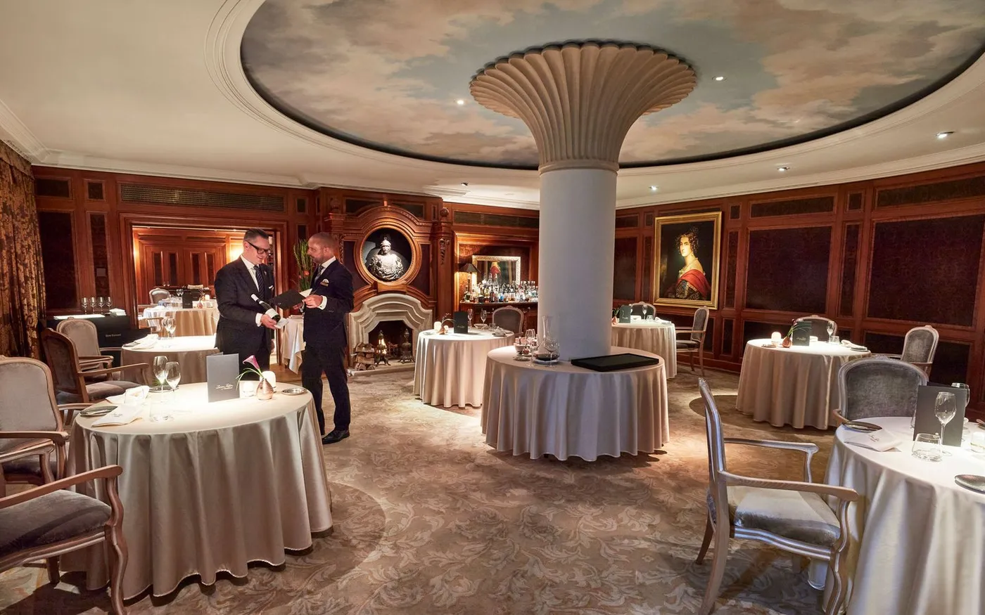 Hotel Adlon Kempinski Berlin: amenities and dining