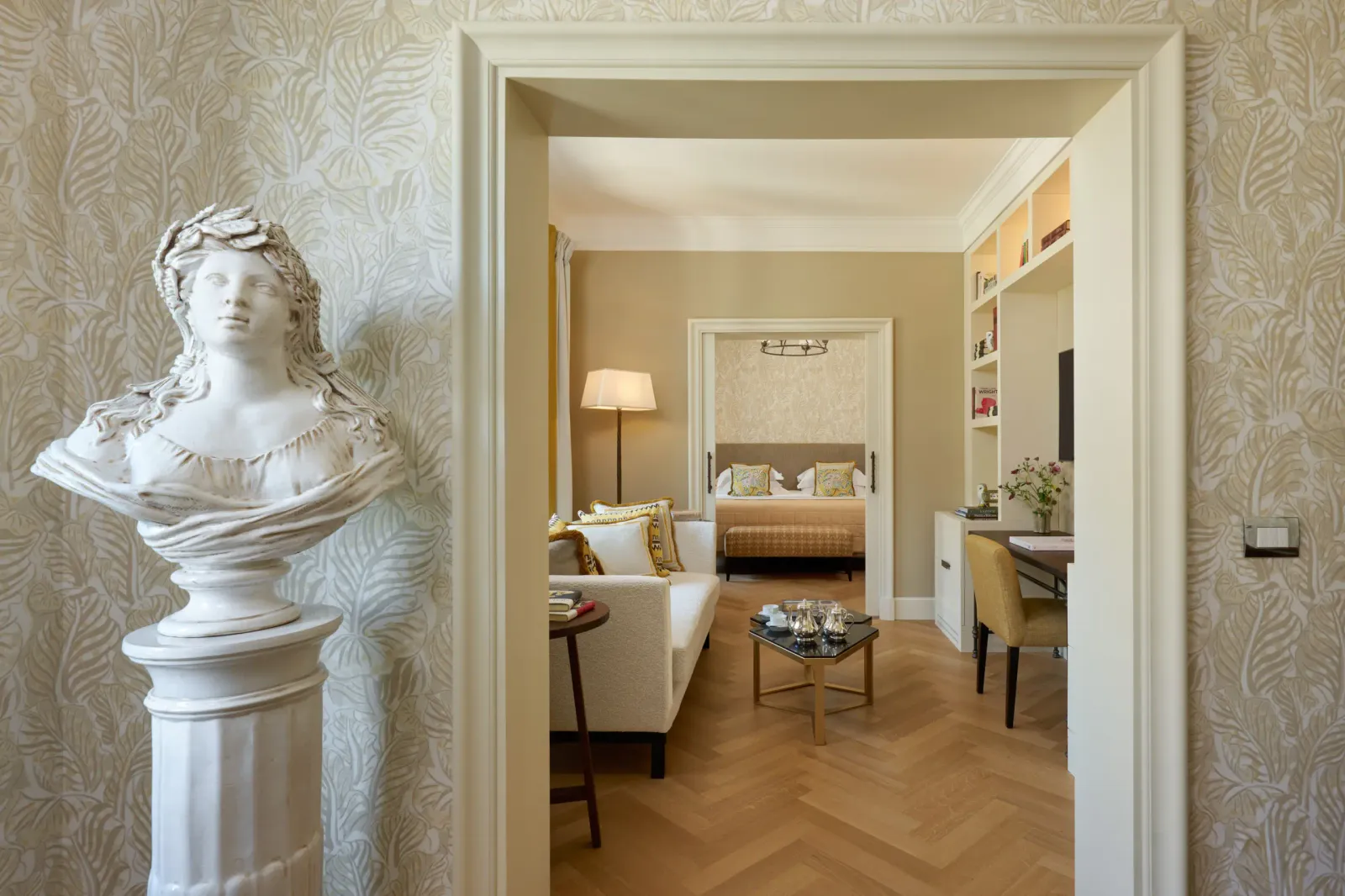 Hotel Savoy: Rooms & Suites