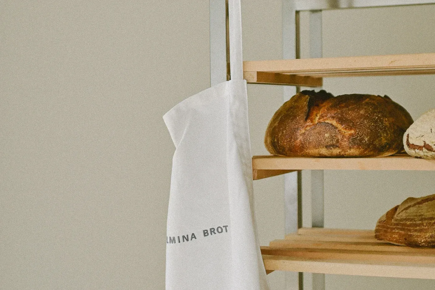 Wilmina Hotel: Amenities & Dining