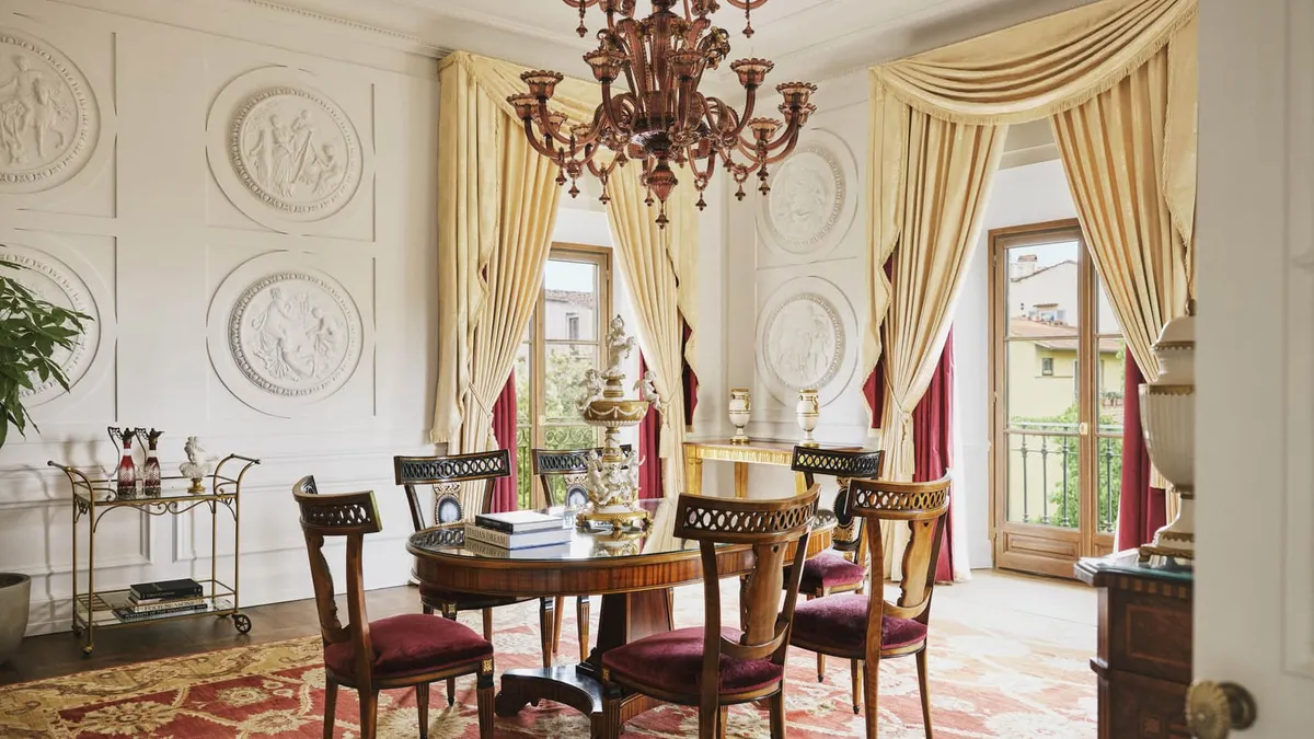Four Seasons Hotel Firenze: Rooms & Suites