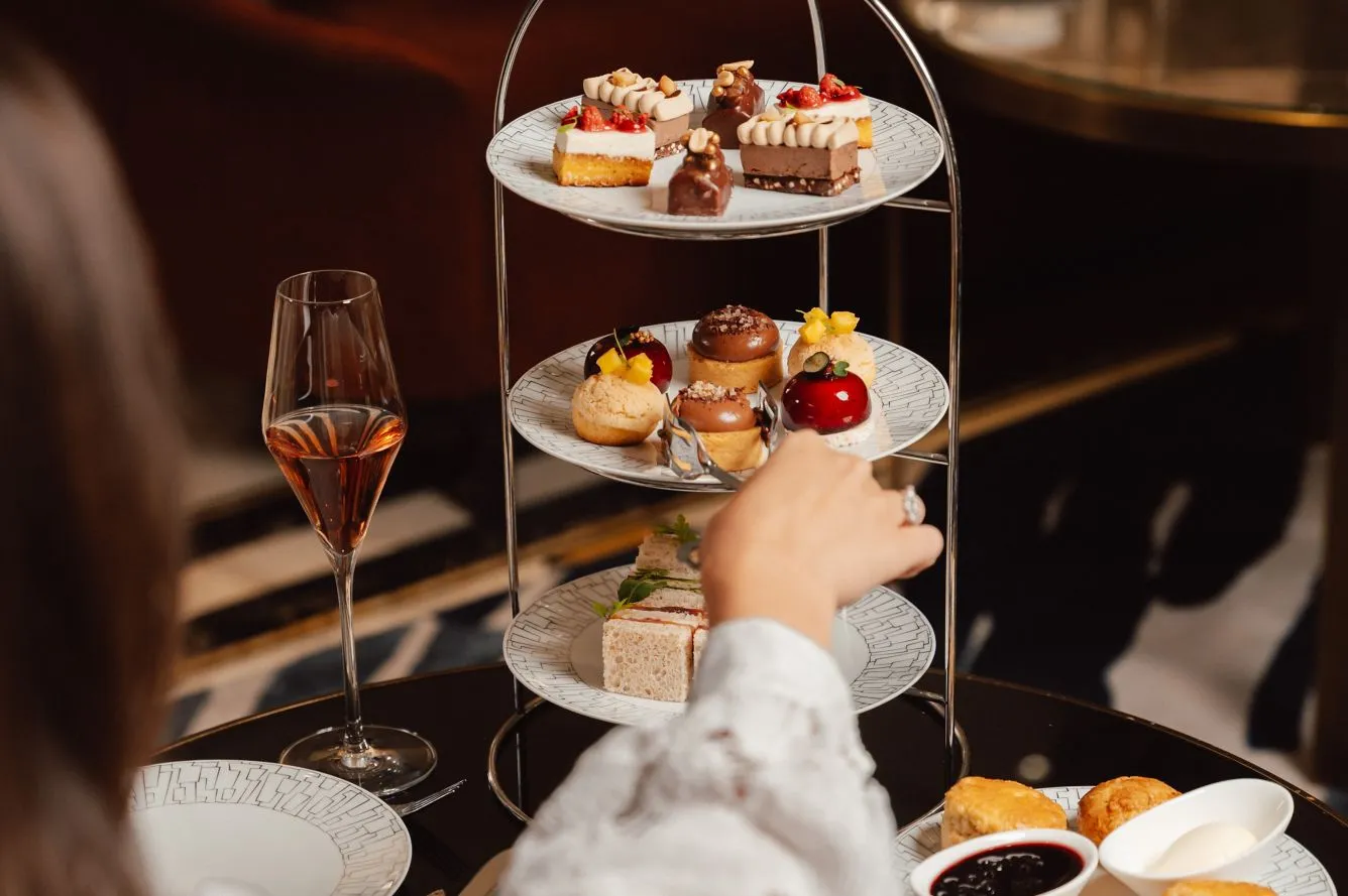 The Ritz-Carlton Berlin: Amenities & Dining