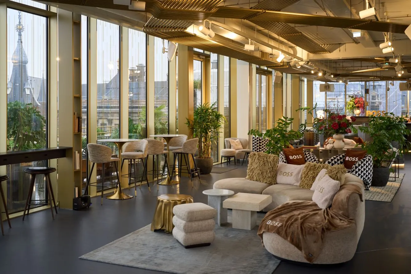 W Amsterdam: Amenities & Dining