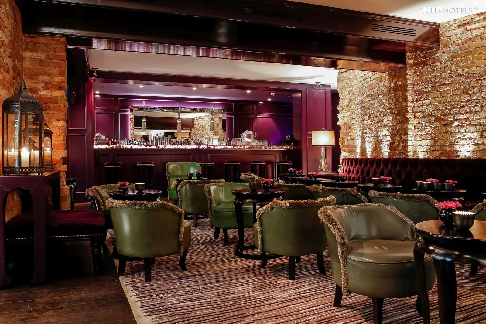Hotel Zoo Berlin: Amenities & Dining