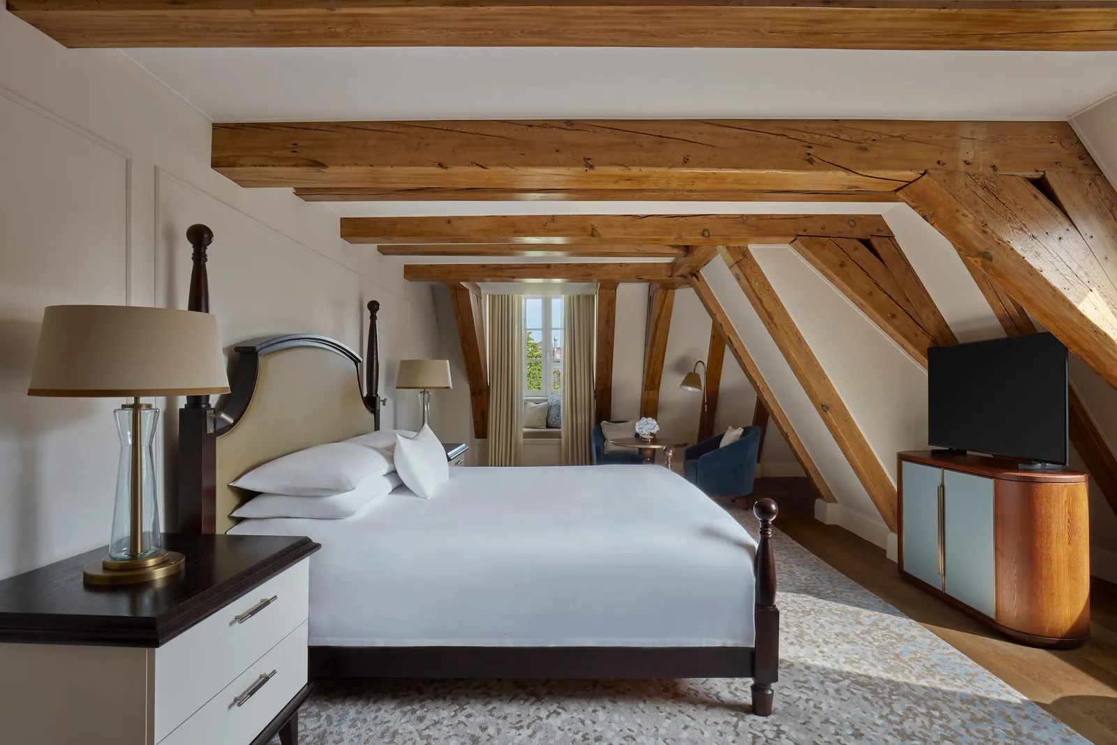 Waldorf Astoria Amsterdam: Rooms & Suites