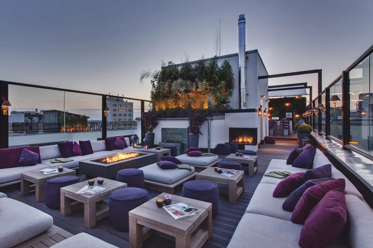 Hotel Zoo Berlin: Berlin's Best View, Cocktail in Hand