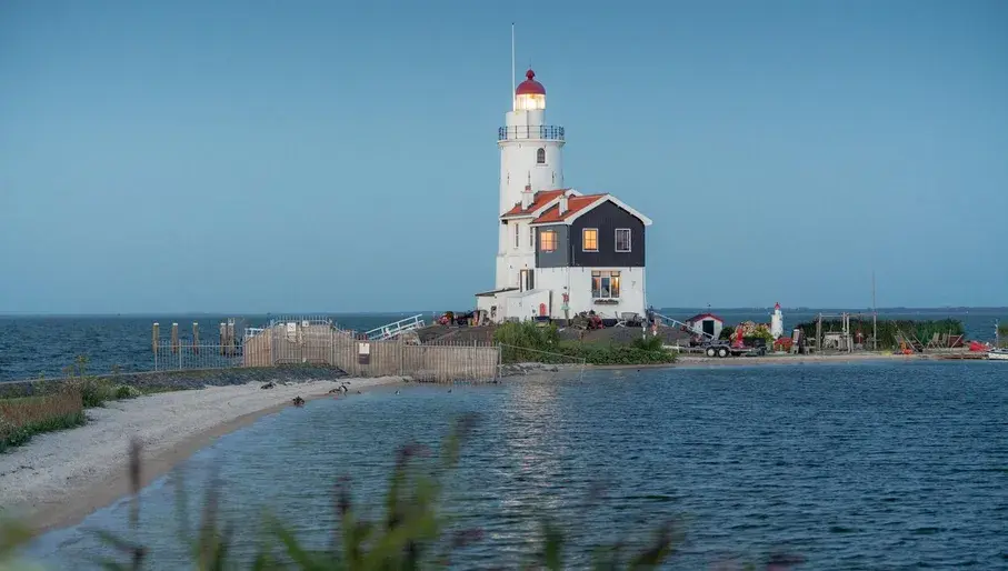 Marken